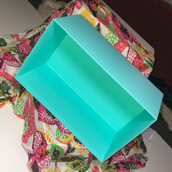 Tiffany & Co.  Gift Box - Picture 3 of 8